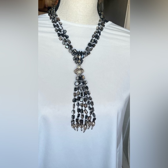 Abalone shell necklace, 3 strand alone or with tassel pendant- jewelry - Picture 6 of 16